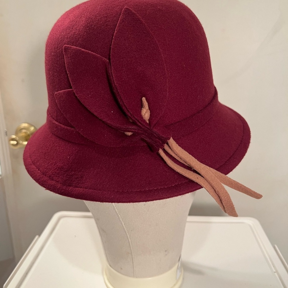 Elegant Burgundy & Tan Cloche Hat with Decorative Detail | Vintage-Inspired Fall - Picture 4 of 10